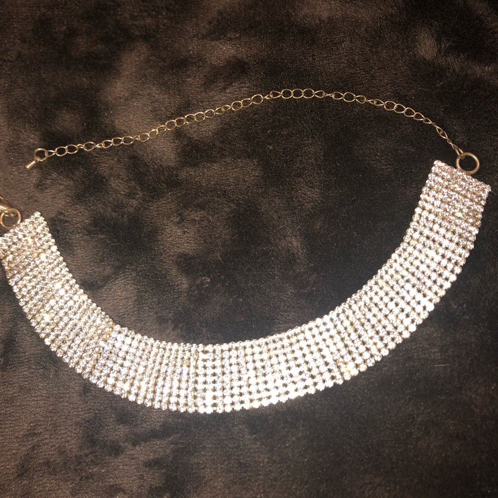 Crystal choker